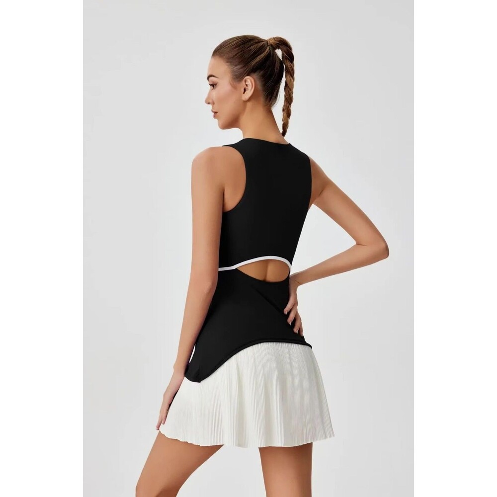 Womens Black/White Tennis Dress. Size M. NEW. - Picture 2 of 3